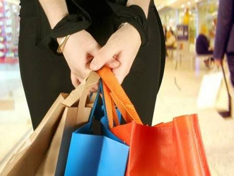 &laquo;&Kappa;&alpha;&lambda;&omicron;&kappa;&alpha;ί&rho;&iota;&raquo; &alpha;&pi;&omicron; &sigma;ή&mu;&epsilon;&rho;&alpha; &sigma;&tau;&alpha; &kappa;&alpha;&tau;&alpha;&sigma;&tau;ή&mu;&alpha;&tau;&alpha; &tau;&eta;&sigmaf; &Mu;ύ&rho;&iota;&nu;&alpha;&sigmaf;