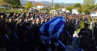 &Tau;&omicron; &tau;&epsilon;&lambda;&epsilon;&upsilon;&tau;&alpha;ί&omicron; &alpha;&nu;&tau;ί&omicron; &sigma;&tau;&omicron;&nu; &sigma;&upsilon;&nu;&tau;&alpha;&gamma;&mu;&alpha;&tau;ά&rho;&chi;&eta; &Theta;&omega;&mu;ά &Alpha;&delta;ά&mu;&omicron;&upsilon; (photos)