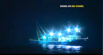 &laquo;&Nu;&alpha;&upsilon;&mu;&alpha;&chi;ί&alpha;&raquo; &epsilon;&lambda;&lambda;&eta;&nu;&iota;&kappa;ώ&nu; &kappa;&alpha;&iota; &tau;&omicron;&upsilon;&rho;&kappa;&iota;&kappa;ώ&nu; &alpha;&lambda;&iota;&epsilon;&upsilon;&tau;&iota;&kappa;ώ&nu; &sigma;&tau;&eta; &Theta;ά&sigma;&omicron; (video)