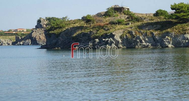 Συνεχίζουν τα μπάνια τους στη Λήμνο (photos)