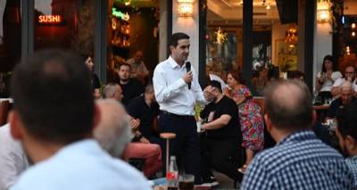 &Sigma;&tau;&eta; &Lambda;ή&mu;&nu;&omicron;, &gamma;&iota;&alpha; &pi;&epsilon;&rho;&iota;&omicron;&delta;&epsilon;ί&alpha;, &omicron; &upsilon;&pi;&omicron;&psi;ή&phi;&iota;&omicron;&sigmaf; &pi;&rho;ό&epsilon;&delta;&rho;&omicron;&sigmaf; &tau;&omicron;&upsilon; &Pi;&Alpha;&Sigma;&Omicron;&Kappa;, &Mu;&iota;&chi;ά&lambda;&eta;&sigmaf; &Kappa;&alpha;&tau;&rho;ί&nu;&eta;&sigmaf;.