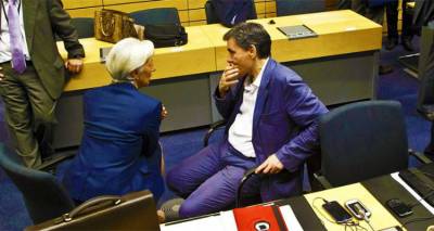 &Beta;&gamma;&alpha;ί&nu;&omicron;&upsilon;&mu;&epsilon; &sigma;&tau;&iota;&sigmaf; &alpha;&gamma;&omicron;&rho;έ&sigmaf; &kappa;ό&nu;&tau;&rho;&alpha; &sigma;&tau;&iota;&sigmaf; &sigma;&upsilon;&mu;&beta;&omicron;&upsilon;&lambda;έ&sigmaf;