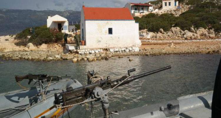 &Tau;&omicron;&upsilon;&rho;&kappa;&iota;&kappa;ό &epsilon;&lambda;&iota;&kappa;ό&pi;&tau;&epsilon;&rho;&omicron; &sigma;&tau;&alpha; 200 &mu;έ&tau;&rho;&alpha; &alpha;&pi;ό &tau;&eta; &Rho;&omega; | &Pi;&upsilon;&rho;ά &sigma;&tau;&omicron;&nu; &alpha;έ&rho;&alpha; &alpha;&pi;ό &tau;&eta;&nu; &epsilon;&lambda;&lambda;&eta;&nu;&iota;&kappa;ή &phi;&rho;&omicron;&upsilon;&rho;ά