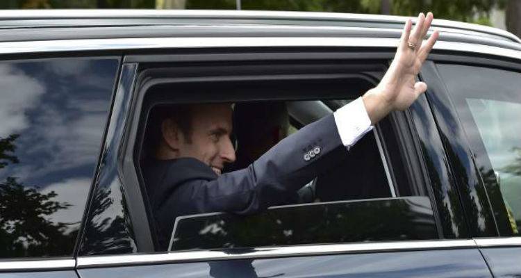 &Sigma;&upsilon;&nu;&alpha;&gamma;&epsilon;&rho;&mu;ό&sigmaf; &gamma;&iota;&alpha; &tau;&eta;&nu; &epsilon;&pi;ί&sigma;&kappa;&epsilon;&psi;&eta; &Mu;&alpha;&kappa;&rho;ό&nu;: &Kappa;&lambda;&epsilon;&iota;&sigma;&tau;&omicron;ί &delta;&rho;ό&mu;&omicron;&iota; | &Sigma;&tau;&omicron; &pi;ό&delta;&iota; &pi;ά&nu;&omega; &alpha;&pi;ό 2.000 &alpha;&sigma;&tau;&upsilon;&nu;&omicron;&mu;&iota;&kappa;&omicron;ί