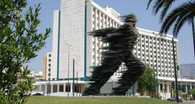 Alpha Bank: &Alpha;&rho;&chi;ί&zeta;&epsilon;&iota; &eta; &delta;&iota;&alpha;&delta;&iota;&kappa;&alpha;&sigma;ί&alpha; &pi;ώ&lambda;&eta;&sigma;&eta;&sigmaf; &tau;&omicron;&upsilon; &Chi;ί&lambda;&tau;&omicron;&nu;
