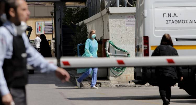 Κορωνοϊός: Μετά τη Ριτσώνα και το πλοίο Βενιζέλος συναγερμός για τους κλειστούς πληθυσμούς | Ταχεία η εξάπλωση σε τέτοιες περιπτώσεις