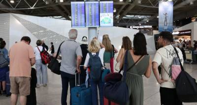 Συνεχίζονται οι καθυστερήσεις στο «Ελ. Βενιζέλος» -Φτάνουν ακόμα και τις 2 ώρες, ταλαιπωρία για τους επιβάτες