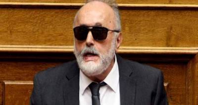&Psi;&eta;&phi;ί&sigma;&tau;&eta;&kappa;&epsilon; &eta; &tau;&rho;&omicron;&pi;&omicron;&lambda;&omicron;&gamma;ί&alpha; &mu;&epsilon; &tau;&eta;&nu; &omicron;&pi;&omicron;ί&alpha; &omicron; &Kappa;&omicron;&upsilon;&rho;&omicron;&upsilon;&mu;&pi;&lambda;ή&sigmaf; &xi;&eta;&lambda;ώ&nu;&epsilon;&iota; ό&lambda;&omicron;&upsilon;&sigmaf; &tau;&omicron;&upsilon;&sigmaf; &delta;&iota;&omicron;&iota;&kappa;&eta;&tau;έ&sigmaf; &tau;&omega;&nu; &nu;&omicron;&sigma;&omicron;&kappa;&omicron;&mu;&epsilon;ί&omega;&nu;