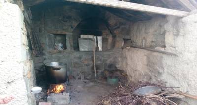 &Eta; &Lambda;ή&mu;&nu;&omicron;&sigmaf; &xi;έ&rho;&epsilon;&iota; &alpha;&pi;ό &kappa;&alpha;&lambda;ό &pi;&epsilon;&tau;&iota;&mu;έ&zeta;&iota;