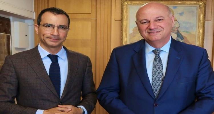 &Sigma;&epsilon; &pi;&rho;ώ&tau;&omicron; &pi;&lambda;ά&nu;&omicron; &tau;&alpha; &zeta;&eta;&tau;ή&mu;&alpha;&tau;&alpha; &Lambda;έ&sigma;&beta;&omicron;&upsilon; &kappa;&alpha;&iota; &Lambda;ή&mu;&nu;&omicron;&upsilon; &sigma;&tau;&eta; &sigma;&upsilon;&nu;ά&nu;&tau;&eta;&sigma;&eta; &Pi;&iota;&pi;ί&nu;&eta; &ndash; &Tau;&sigma;&iota;ά&rho;&alpha;