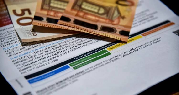 Στα μπλε τιμολόγια ρεύματος στρέφονται καταναλωτές και προμηθευτές | Τι γίνεται με τις τιμές