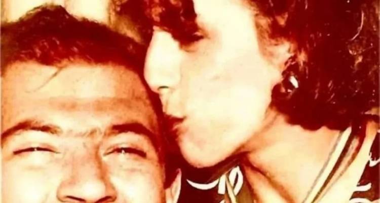 Ο συγκινητικός αποχαιρετισμός της Βούλας Πατουλίδου στον σύζυγό της: Μαζί του έζησα, μαζί του μεγάλωσα