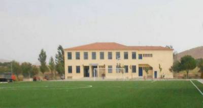 &Tau;&alpha; 10+1  K&iota;&nu;&eta;&mu;&alpha;&tau;&omicron;&gamma;&rho;&alpha;&phi;&iota;&kappa;ά B&rho;&alpha;&beta;&epsilon;ί&alpha; &tau;&omicron;&upsilon; &Gamma;&upsilon;&mu;&nu;&alpha;&sigma;ί&omicron;&upsilon; &Lambda;&iota;&beta;&alpha;&delta;&omicron;&chi;&omega;&rho;ί&omicron;&upsilon; &sigma;&tau;&eta;&nu; 9&eta; "Cine&mu;ά&theta;&epsilon;&iota;&alpha;"