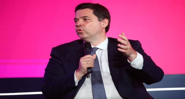 &Kappa;&omicron;&nu;&tau;&omicron;&gamma;&epsilon;ώ&rho;&gamma;&eta;&sigmaf;: &Sigma;&epsilon; &pi;&lambda;ή&rho;&eta; &epsilon;&xi;έ&lambda;&iota;&xi;&eta; ό&lambda;&alpha; &tau;&alpha; &sigma;&eta;&mu;&alpha;&nu;&tau;&iota;&kappa;ά έ&rho;&gamma;&alpha; &sigma;&epsilon; &Mu;&upsilon;&tau;&iota;&lambda;ή&nu;&eta;, &Lambda;ή&mu;&nu;&omicron; &kappa;&alpha;&iota; Ά&gamma;&iota;&omicron; &Epsilon;&upsilon;&sigma;&tau;&rho;ά&tau;&iota;&omicron;