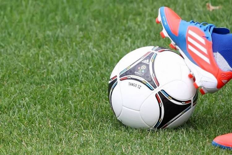 &laquo;&Tau;&rho;&alpha;ί&nu;&omicron;&raquo; &Alpha;.&Epsilon;. &Lambda;ή&mu;&nu;&omicron;&upsilon; &kappa;&alpha;&iota; &Eta;&rho;&alpha;&kappa;&lambda;ή&sigmaf;