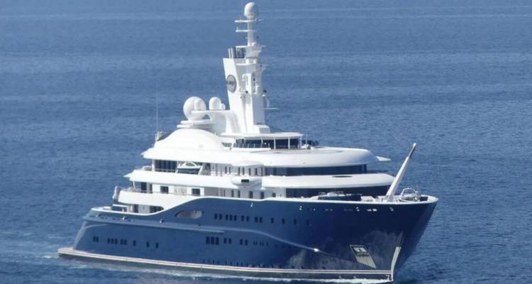 &Sigma;&kappa;&iota;ά&theta;&omicron;&sigmaf;: &Phi;&omega;&tau;&omicron;&gamma;&rho;&alpha;&phi;ί&epsilon;&sigmaf; &kappa;&alpha;&iota; &beta;ί&nu;&tau;&epsilon;&omicron; &alpha;&pi;ό &tau;&eta;&nu; &pi;&omicron;&lambda;&upsilon;&tau;&epsilon;&lambda;ή &theta;&alpha;&lambda;&alpha;&mu;&eta;&gamma;ό &tau;&omicron;&upsilon; &sigma;&epsilon;ΐ&chi;&eta; &tau;&omicron;&upsilon; &Kappa;&alpha;&tau;ά&rho; -&Alpha;&pi;ό &tau;&alpha; &mu;&epsilon;&gamma;&alpha;&lambda;ύ&tau;&epsilon;&rho;&alpha; mega yachts &sigma;&tau;&omicron;&nu; &kappa;ό&sigma;&mu;&omicron;