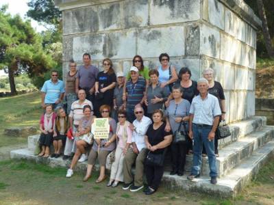 &Omicron; &Pi;&omicron;&lambda;&iota;&tau;&iota;&sigma;&tau;&iota;&kappa;ό&sigmaf; &Sigma;ύ&lambda;&lambda;&omicron;&gamma;&omicron;&sigmaf; &Kappa;&alpha;&lambda;&lambda;&iota;&theta;&iota;&omega;&tau;ώ&nu; &Lambda;ή&mu;&nu;&omicron;&upsilon; &delta;&iota;&omicron;&rho;&gamma;&alpha;&nu;ώ&nu;&epsilon;&iota;...