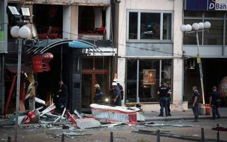 &Beta;&omicron;&upsilon;&lambda;&gamma;&alpha;&rho;ί&alpha;: &Sigma;&epsilon; &kappa;ώ&mu;&alpha; έ&nu;&alpha;&sigmaf; &alpha;&pi;ό &tau;&omicron;&upsilon;&sigmaf; 11 &tau;&rho;&alpha;&upsilon;&mu;&alpha;&tau;ί&epsilon;&sigmaf; &alpha;&pi;ό &tau;&eta;&nu; έ&kappa;&rho;&eta;&xi;&eta; &sigma;&epsilon; &epsilon;&sigma;&tau;&iota;&alpha;&tau;ό&rho;&iota;&omicron;