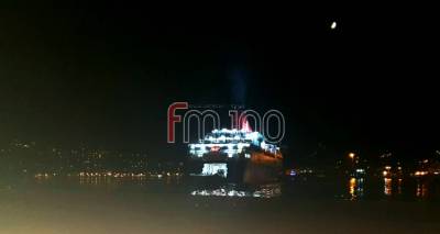 &laquo;&Nu;ή&sigma;&omicron;&sigmaf; &Mu;ύ&kappa;&omicron;&nu;&omicron;&sigmaf;&raquo;: &Xi;&epsilon;&kappa;ί&nu;&eta;&sigma;&epsilon; &gamma;&iota;&alpha; &Lambda;ή&mu;&nu;&omicron; &alpha;&lambda;&lambda;ά &epsilon;&pi;έ&sigma;&tau;&rho;&epsilon;&psi;&epsilon; &sigma;&tau;&eta; &Mu;&upsilon;&tau;&iota;&lambda;ή&nu;&eta; | &Tau;&iota; &sigma;&upsilon;&nu;έ&beta;&eta; (photos &amp; video)