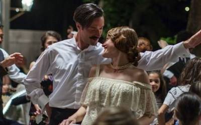 &laquo;&Mu;&iota;&kappa;&rho;ά &Alpha;&gamma;&gamma;&lambda;ί&alpha;&raquo; &kappa;&alpha;&iota; &laquo;&Pi;ώ&sigmaf; &nu;&alpha; &epsilon;&kappa;&pi;&alpha;&iota;&delta;&epsilon;ύ&sigma;&epsilon;&tau;&epsilon; &tau;&omicron; &delta;&rho;ά&kappa;&omicron; &sigma;&alpha;&sigmaf; 2&raquo; &sigma;&tau;&omicron; &pi;&rho;ό&gamma;&rho;&alpha;&mu;&mu;&alpha; &tau;&omicron;&upsilon; &theta;&epsilon;&rho;&iota;&nu;&omicron;ύ &kappa;&iota;&nu;&eta;&mu;&alpha;&tau;&omicron;&gamma;&rho;ά&phi;&omicron;&upsilon; &tau;&eta;&sigmaf; &Lambda;ή&mu;&nu;&omicron;&upsilon;