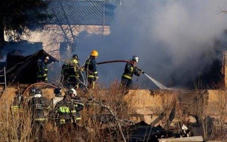 &Pi;&upsilon;&rho;&kappa;&alpha;&gamma;&iota;ά &mu;&epsilon; 38 &nu;&epsilon;&kappa;&rho;&omicron;ύ&sigmaf; &sigma;&epsilon; &psi;&upsilon;&chi;&iota;&alpha;&tau;&rho;&epsilon;ί&omicron; &tau;&eta;&sigmaf; &Mu;ό&sigma;&chi;&alpha;&sigmaf;