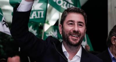 &Nu;ί&kappa;&omicron;&sigmaf; &Alpha;&nu;&delta;&rho;&omicron;&upsilon;&lambda;ά&kappa;&eta;&sigmaf;: &Omicron;&iota; &pi;&rho;ώ&tau;&epsilon;&sigmaf; &kappa;&iota;&nu;ή&sigma;&epsilon;&iota;&sigmaf; &tau;&omicron;&upsilon; &nu;έ&omicron;&upsilon; &eta;&gamma;έ&tau;&eta; &tau;&omicron;&upsilon; &Kappa;&Iota;&Nu;&Alpha;&Lambda;