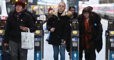 &Beta;&rho;&epsilon;&tau;&alpha;&nu;ί&alpha;: &Chi;&omega;&rho;ί&sigmaf; &tau;&rho;έ&nu;&alpha; &tau;&alpha; &Chi;&rho;&iota;&sigma;&tau;&omicron;ύ&gamma;&epsilon;&nu;&nu;&alpha;