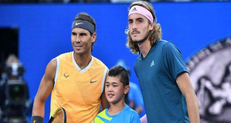 Australian Open: &laquo;&Lambda;ύ&gamma;&iota;&sigma;&epsilon;&raquo; &omicron; &Tau;&sigma;&iota;&tau;&sigma;&iota;&pi;ά&sigmaf; (3-0) &alpha;&pi;έ&nu;&alpha;&nu;&tau;&iota; &sigma;&tau;&omicron;&nu; &alpha;&nu;ί&kappa;&eta;&tau;&omicron; &Nu;&alpha;&delta;ά&lambda;