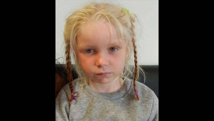 ΕΛ.ΑΣ.: Αυτό είναι το κοριτσάκι που βρέθηκε σε οικισμό Ρομά, γνωρίζετε κάτι;