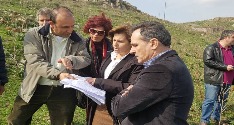 &Sigma;&tau;&eta; &Lambda;ή&mu;&nu;&omicron; &eta; &Chi;&rho;&iota;&sigma;&tau;&iota;ά&nu;&alpha; &Kappa;&alpha;&lambda;&omicron;&gamma;ή&rho;&omicron;&upsilon; | &Sigma;&upsilon;&nu;&alpha;&nu;&tau;ή&sigma;&epsilon;&iota;&sigmaf; &gamma;&iota;&alpha; &alpha;&nu;&alpha;&pi;&tau;&upsilon;&xi;&iota;&alpha;&kappa;ά &theta;έ&mu;&alpha;&tau;&alpha; &kappa;&alpha;&iota; έ&rho;&gamma;&alpha; (photos)