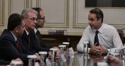 &Mu;&epsilon;&tau;&alpha;&nu;&alpha;&sigma;&tau;&epsilon;&upsilon;&tau;&iota;&kappa;ό: &Tau;&iota; &sigma;&upsilon;&mu;&phi;ώ&nu;&eta;&sigma;&epsilon; &eta; &kappa;&upsilon;&beta;έ&rho;&nu;&eta;&sigma;&eta; &mu;&epsilon; &tau;&eta;&nu; &tau;&omicron;&pi;&iota;&kappa;ή &alpha;&upsilon;&tau;&omicron;&delta;&iota;&omicron;ί&kappa;&eta;&sigma;&eta; &gamma;&iota;&alpha; &tau;&alpha; &nu;&eta;&sigma;&iota;ά | &Omicron;&iota; &epsilon;&pi;ό&mu;&epsilon;&nu;&epsilon;&sigmaf; &kappa;&iota;&nu;ή&sigma;&epsilon;&iota;&sigmaf;
