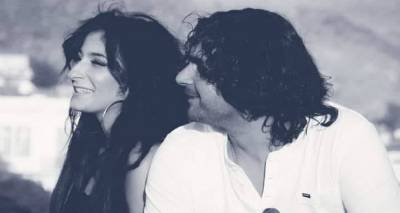 &laquo;&Mu;&epsilon;&sigmaf; &tau;&eta;&sigmaf; &Lambda;ή&mu;&nu;&omicron;&upsilon; &tau;&omicron; &lambda;&iota;&mu;ά&nu;&iota;&raquo;: &Tau;&omicron; &nu;έ&omicron; &tau;&rho;&alpha;&gamma;&omicron;ύ&delta;&iota; &tau;&omega;&nu; &Alpha;&chi;&iota;&lambda;&lambda;έ&alpha; &Kappa;&alpha;&lambda;&tau;&sigma;&omicron;ύ&nu;&eta; &kappa;&alpha;&iota; &Kappa;&omega;&nu;&sigma;&tau;&alpha;&nu;&tau;ί&nu;&omicron;&upsilon; &Mu;&pi;&alpha;&kappa;&lambda;&alpha;&tau;&zeta;ή (video)