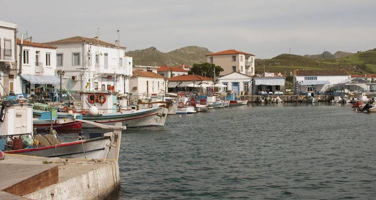 Λήμνος: H Τίνα Μανδηλαρά ανακαλύπτει τους αναρίθμητους θησαυρούς του νησιού