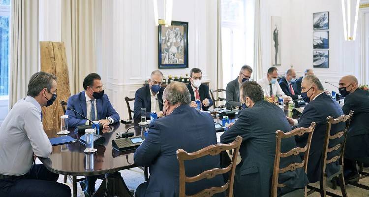 Μητσοτάκης για εμπόριο και εστίαση: Οι εμβολιασμένοι δεν θα στερηθούν τις ελευθερίες τους