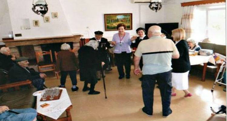 &Sigma;&tau;&omicron; &Gamma;&eta;&rho;&omicron;&kappa;&omicron;&mu;&epsilon;ί&omicron; &Lambda;ή&mu;&nu;&omicron;&upsilon; &tau;&omicron; &tau;&omicron;&pi;&iota;&kappa;ό &tau;&mu;ή&mu;&alpha; &tau;&omicron;&upsilon; &Epsilon;&rho;&upsilon;&theta;&rho;&omicron;ύ &Sigma;&tau;&alpha;&upsilon;&rho;&omicron;ύ