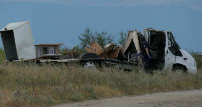 &Chi;&alpha;&lambda;&kappa;&iota;&delta;&iota;&kappa;ή: &Pi;ά&nu;&omega; &alpha;&pi;ό 100 &chi;&lambda;&mu;. &omicron;&iota; ά&nu;&epsilon;&mu;&omicron;&iota; | 6 &nu;&epsilon;&kappa;&rho;&omicron;ί, έ&nu;&alpha;&sigmaf; &alpha;&gamma;&nu;&omicron;&omicron;ύ&mu;&epsilon;&nu;&omicron;&sigmaf; &kappa;&alpha;&iota; &mu;ί&alpha; &gamma;&upsilon;&nu;&alpha;ί&kappa;&alpha; &delta;ί&nu;&epsilon;&iota; &mu;ά&chi;&eta; &gamma;&iota;&alpha; &tau;&eta; &zeta;&omega;ή (photos &amp; videos)