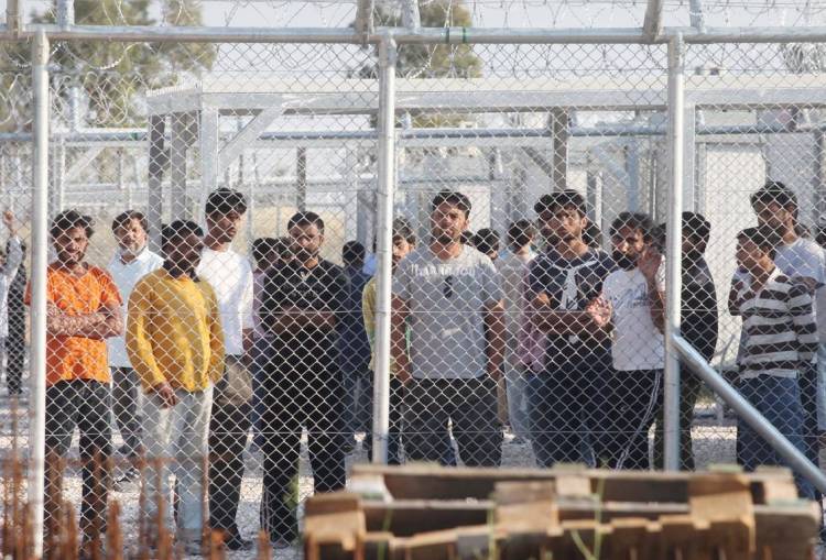 &laquo;&Epsilon;&upsilon;&chi;&alpha;&rho;&iota;&sigma;&tau;&omicron;ύ&mu;&epsilon; &tau;&omicron;&upsilon;&sigmaf; &gamma;&iota;&alpha;&tau;&rho;&omicron;ύ&sigmaf; &tau;&eta;&sigmaf; &Lambda;ή&mu;&nu;&omicron;&upsilon; &gamma;&iota;&alpha; &tau;&eta; &beta;&omicron;ή&theta;&epsilon;&iota;ά &tau;&omicron;&upsilon;&sigmaf; &sigma;&tau;&omicron;&nu; &iota;&alpha;&tau;&rho;&iota;&kappa;ό έ&lambda;&epsilon;&gamma;&chi;&omicron; &tau;&omega;&nu; &mu;&epsilon;&tau;&alpha;&nu;&alpha;&sigma;&tau;ώ&nu;&raquo;