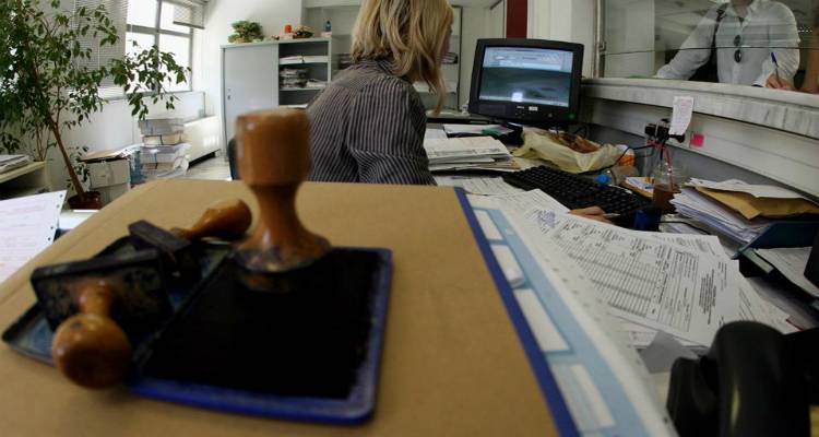 &Alpha;&phi;&omicron;&rho;&omicron;&lambda;ό&gamma;&eta;&tau;&omicron; &sigma;&tau;&alpha; 5.900 - 6.000 &epsilon;&upsilon;&rho;ώ | &Tau;&iota; &epsilon;&pi;&iota;&beta;&alpha;&rho;ύ&nu;&sigma;&epsilon;&iota;&sigmaf; &theta;&alpha; &phi;έ&rho;&epsilon;&iota;