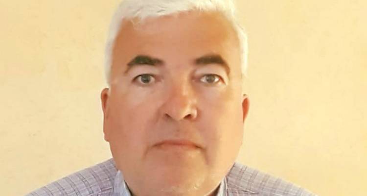 &Beta;. &Chi;&rho;&iota;&sigma;&tau;&omicron;&phi;&iota;&delta;έ&lambda;&lambda;&eta;&sigmaf;: &laquo;&Theta;&alpha; &pi;&rho;&omicron;&sigma;&pi;&alpha;&theta;ή&sigma;&omega; &nu;&alpha; &phi;&alpha;&nu;ώ &alpha;&nu;&tau;ά&xi;&iota;&omicron;&sigmaf; &tau;&eta;&sigmaf; &epsilon;&mu;&pi;&iota;&sigma;&tau;&omicron;&sigma;ύ&nu;&eta;&sigmaf; &sigma;&alpha;&sigmaf; &kappa;&alpha;&iota; &theta;&alpha; &alpha;&gamma;&omega;&nu;ί&zeta;&omicron;&mu;&alpha;&iota; &gamma;&iota;&alpha; &tau;&omicron;&nu; &tau;ό&pi;&omicron;&raquo;