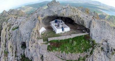 &Sigma;&tau;&eta; &Lambda;ή&mu;&nu;&omicron;&hellip; Έ&nu;&alpha;&sigmaf; &nu;&alpha;ό&sigmaf; &mu;&epsilon;&tau;&rho;ά&epsilon;&iota; &tau;&alpha; ά&sigma;&tau;&rho;&alpha; (photos)