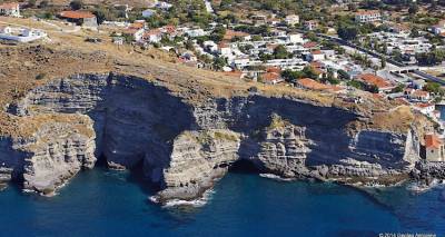 &Chi;&omega;&rho;ί&sigmaf; &tau;&epsilon;&lambda;&epsilon;&iota;&omega;&mu;ό &tau;&alpha; &alpha;&kappa;&tau;&omicron;&pi;&lambda;&omicron;ϊ&kappa;ά &delta;&epsilon;&iota;&nu;ά &tau;&omicron;&upsilon; &Alpha;&eta;-&Sigma;&tau;&rho;ά&tau;&eta; | &Delta;&epsilon;&nu; &pi;&rho;&omicron;&sigma;&epsilon;&gamma;&gamma;ί&zeta;&epsilon;&iota; &tau;&omicron; &laquo;Blue Star Delos&raquo;, &laquo;έ&mu;&epsilon;&iota;&nu;&epsilon;&raquo; &mu;ό&nu;&omicron; &mu;&epsilon; &tau;&omicron; &laquo;&Alpha;&iota;&omicron;&lambda;ί&sigmaf;&raquo;.