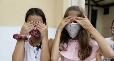 &Kappa;&lambda;&epsilon;&iota;&sigma;&tau;ά ό&lambda;&alpha; &tau;&alpha; &sigma;&chi;&omicron;&lambda;&epsilon;ί&alpha; &alpha;&pi;ό &sigma;ή&mu;&epsilon;&rho;&alpha;: &Pi;ώ&sigmaf; &theta;&alpha; &gamma;ί&nu;&epsilon;&tau;&alpha;&iota; &tau;&omicron; &mu;ά&theta;&eta;&mu;&alpha; &mu;έ&sigma;&omega; &tau;&eta;&lambda;&epsilon;&kappa;&pi;&alpha;ί&delta;&epsilon;&upsilon;&sigma;&eta;&sigmaf;