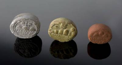 &laquo;&Lambda;&eta;&mu;&nu;ί&alpha; &Gamma;&eta;&raquo; &Tau;&omicron; &theta;&alpha;&upsilon;&mu;&alpha;&tau;&omicron;&upsilon;&rho;&gamma;ό ί&alpha;&mu;&alpha; &tau;&omega;&nu; &alpha;&rho;&chi;&alpha;ί&omega;&nu; &Epsilon;&lambda;&lambda;ή&nu;&omega;&nu;