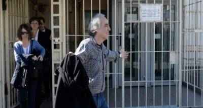 &Epsilon;&kappa;&tau;ό&sigmaf; &phi;&upsilon;&lambda;&alpha;&kappa;ή&sigmaf; &alpha;&pi;ό &sigma;ή&mu;&epsilon;&rho;&alpha; &omicron; &Delta;&eta;&mu;ή&tau;&rho;&eta;&sigmaf; &Kappa;&omicron;&upsilon;&phi;&omicron;&nu;&tau;ί&nu;&alpha;&sigmaf; &mu;&epsilon; &delta;&iota;ή&mu;&epsilon;&rho;&eta; ά&delta;&epsilon;&iota;&alpha;