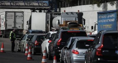 Lockdown: &Pi;ά&nu;&omega; &alpha;&pi;ό 10.000 &alpha;&sigma;&tau;&upsilon;&nu;&omicron;&mu;&iota;&kappa;&omicron;ί &sigma;&tau;&omicron;&upsilon;&sigmaf; &delta;&rho;ό&mu;&omicron;&upsilon;&sigmaf; &gamma;&iota;&alpha; &epsilon;&lambda;έ&gamma;&chi;&omicron;&upsilon;&sigmaf; &epsilon;&nu;ό&psi;&epsilon;&iota; &Pi;ά&sigma;&chi;&alpha;