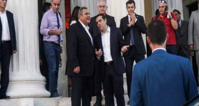 &Pi;&rho;&iota;&nu; &tau;&eta; &Delta;&Epsilon;&Theta; &omicron; &mu;ί&nu;&iota; &alpha;&nu;&alpha;&sigma;&chi;&eta;&mu;&alpha;&tau;&iota;&sigma;&mu;ό&sigmaf; | &Omicron;&iota; &alpha;&mu;&epsilon;&tau;&alpha;&kappa;ί&nu;&eta;&tau;&omicron;&iota; &upsilon;&pi;&omicron;&upsilon;&rho;&gamma;&omicron;ί