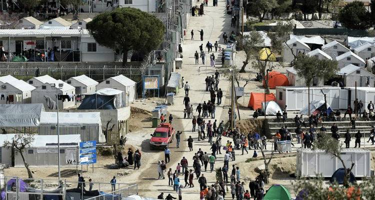 &Chi;ά&omicron;&sigmaf; &mu;&epsilon; &tau;&omicron; &pi;&rho;&omicron;&sigma;&phi;&upsilon;&gamma;&iota;&kappa;ό: &Epsilon;&iota;&sigma;&alpha;&gamma;&gamma;&epsilon;&lambda;&iota;&kappa;ή έ&rho;&epsilon;&upsilon;&nu;&alpha; &gamma;&iota;&alpha; &tau;&alpha; &kappa;&omicron;&nu;&delta;ύ&lambda;&iota;&alpha;, &laquo;&beta;&omicron;&upsilon;&lambda;&iota;ά&zeta;&epsilon;&iota;&raquo; &alpha;&pi;ό &mu;&epsilon;&tau;&alpha;&nu;ά&sigma;&tau;&epsilon;&sigmaf; &eta; &Theta;&epsilon;&sigma;&sigma;&alpha;&lambda;&omicron;&nu;ί&kappa;&eta;