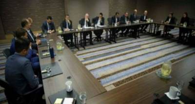 &Epsilon;&pi;ί&sigma;&kappa;&epsilon;&psi;&eta; &Tau;&sigma;ί&pi;&rho;&alpha; &sigma;&tau;&iota;&sigmaf; &Eta;&Pi;&Alpha;: &Nu;έ&omicron; &alpha;&phi;ή&gamma;&eta;&mu;&alpha; &tau;&omicron;... &laquo;Greek comeback&raquo; | &Tau;&iota; &sigma;&upsilon;&zeta;ή&tau;&eta;&sigma;&epsilon; &mu;&epsilon; &epsilon;&pi;&iota;&chi;&epsilon;&iota;&rho;&eta;&mu;&alpha;&tau;ί&epsilon;&sigmaf; &sigma;&tau;&omicron; &Sigma;&iota;&kappa;ά&gamma;&omicron;