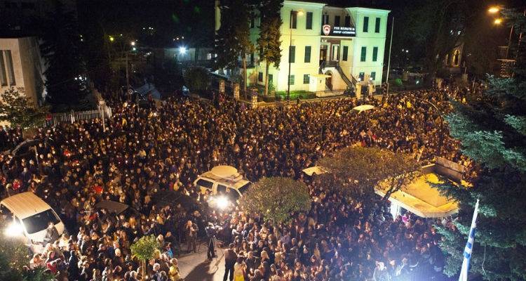 &Epsilon;&nu;&tau;&alpha;&sigma;&eta; &sigma;&tau;&eta; &Gamma;&alpha;&lambda;&alpha;&kappa;&tau;&omicron;&kappa;&omicron;&mu;&iota;&kappa;ή &Sigma;&chi;&omicron;&lambda;ή &Iota;&omega;&alpha;&nu;&nu;ί&nu;&omega;&nu; - &Pi;&omicron;&lambda;ί&tau;&epsilon;&sigmaf; &mu;&pi;ή&kappa;&alpha;&nu; &sigma;&tau;&omicron; &pi;&rho;&omicron;&alpha;ύ&lambda;&iota;&omicron;