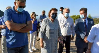 &Alpha;&upsilon;&tau;&omicron;&psi;ί&alpha; &Mu;&epsilon;&nu;&delta;ώ&nu;&eta; &sigma;&tau;&iota;&sigmaf; &Mu;&upsilon;&kappa;ή&nu;&epsilon;&sigmaf;: &laquo;&Eta; &zeta;&eta;&mu;&iota;ά &sigma;&tau;&omicron;&nu; &alpha;&rho;&chi;&alpha;&iota;&omicron;&lambda;&omicron;&gamma;&iota;&kappa;ό &chi;ώ&rho;&omicron; ή&tau;&alpha;&nu; &eta; &lambda;&iota;&gamma;ό&tau;&epsilon;&rho;&eta; &delta;&upsilon;&nu;&alpha;&tau;ή&raquo;